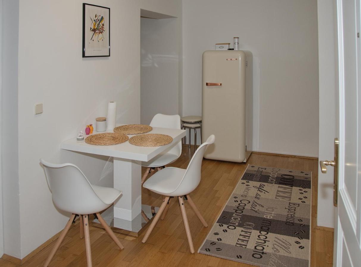 Blue Lotus Apartment 비엔나 외부 사진